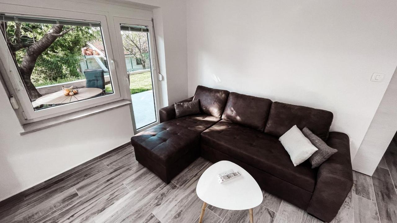 Riad Apartments Premium Zgornje Skofije Kültér fotó