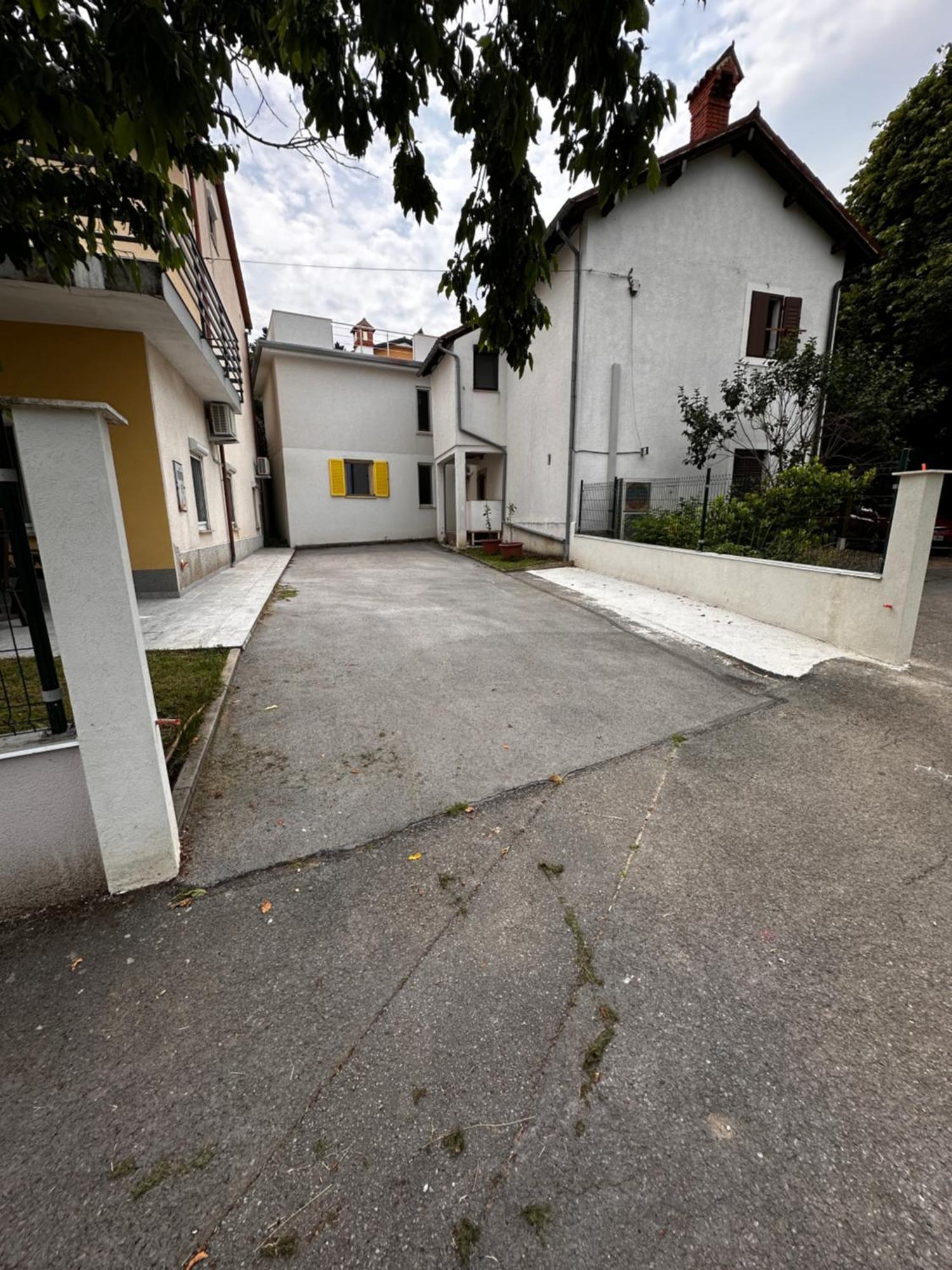Riad Apartments Premium Zgornje Skofije Kültér fotó